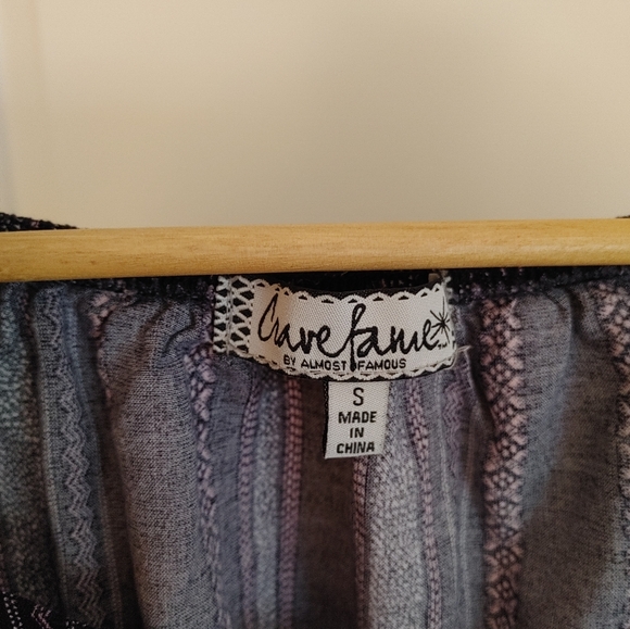 Crave Fame Boho Crop Navy Blue Striped Top! Size S - Picture 7 of 8